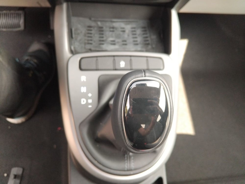 Hyundai i10 nuova a Roma (19)