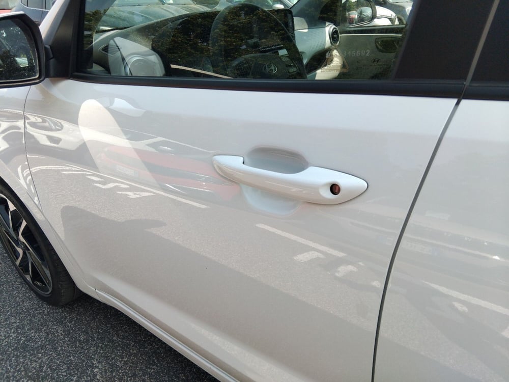 Hyundai i10 nuova a Roma (9)