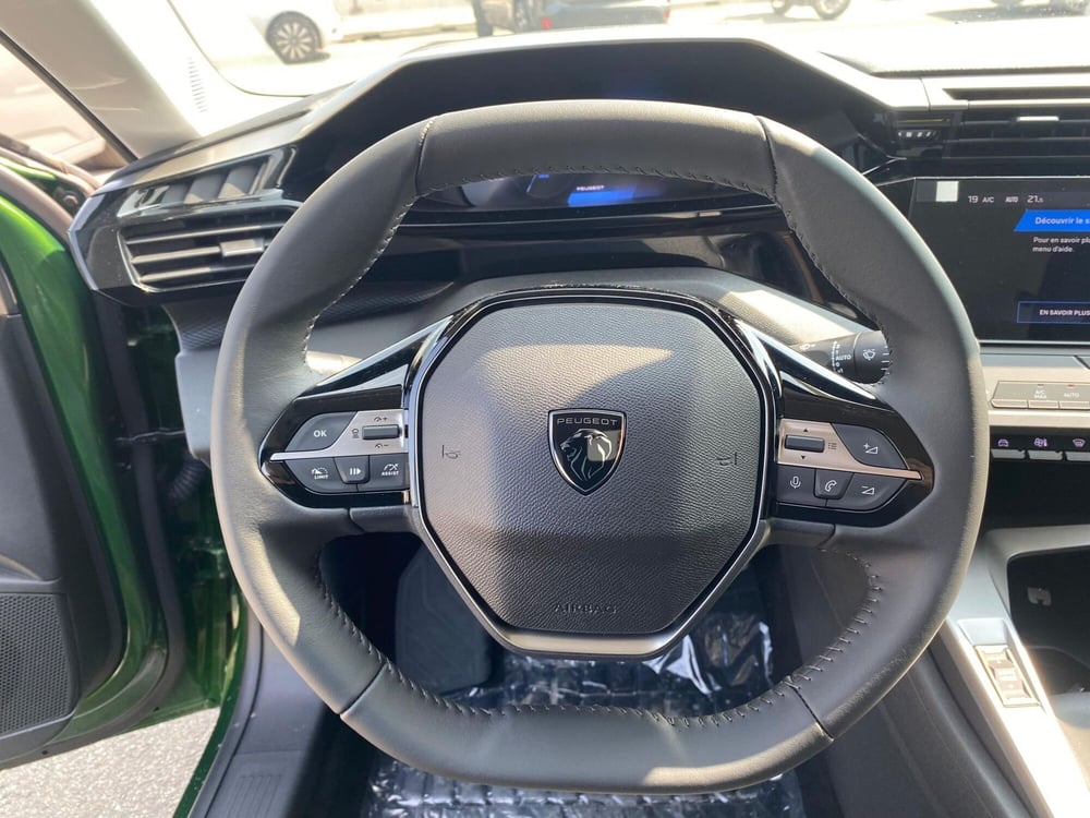Peugeot 308 nuova a Milano (14)