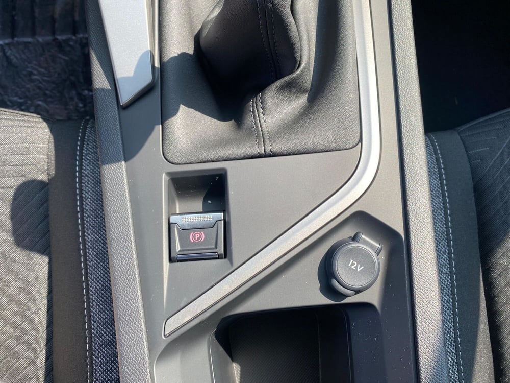 Peugeot 308 nuova a Milano (20)