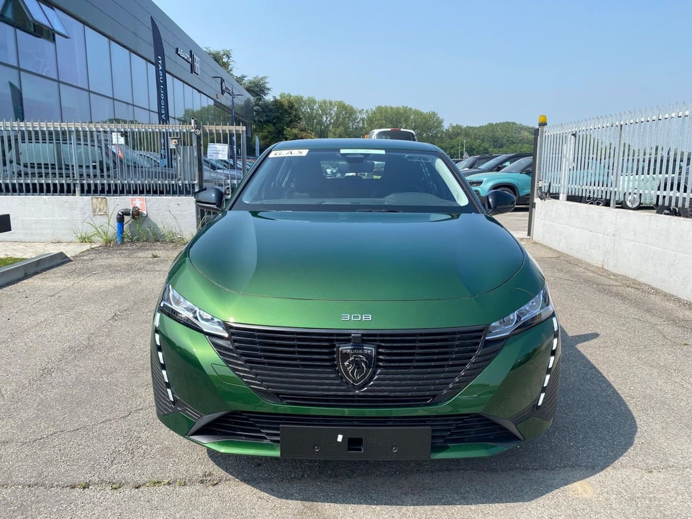 Peugeot 308 nuova a Milano (8)