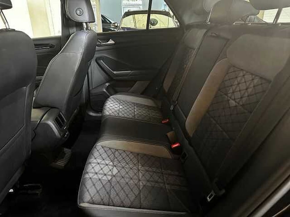 Volkswagen T-Roc usata a Genova (8)
