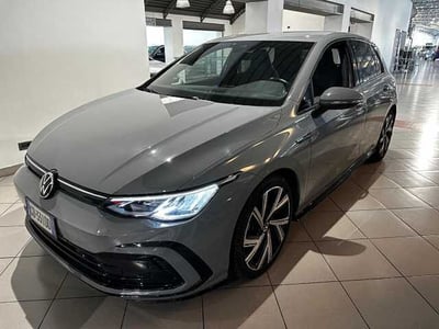 Volkswagen Golf Variant 1.5 TSI EVO ACT R-Line del 2021 usata a Genova