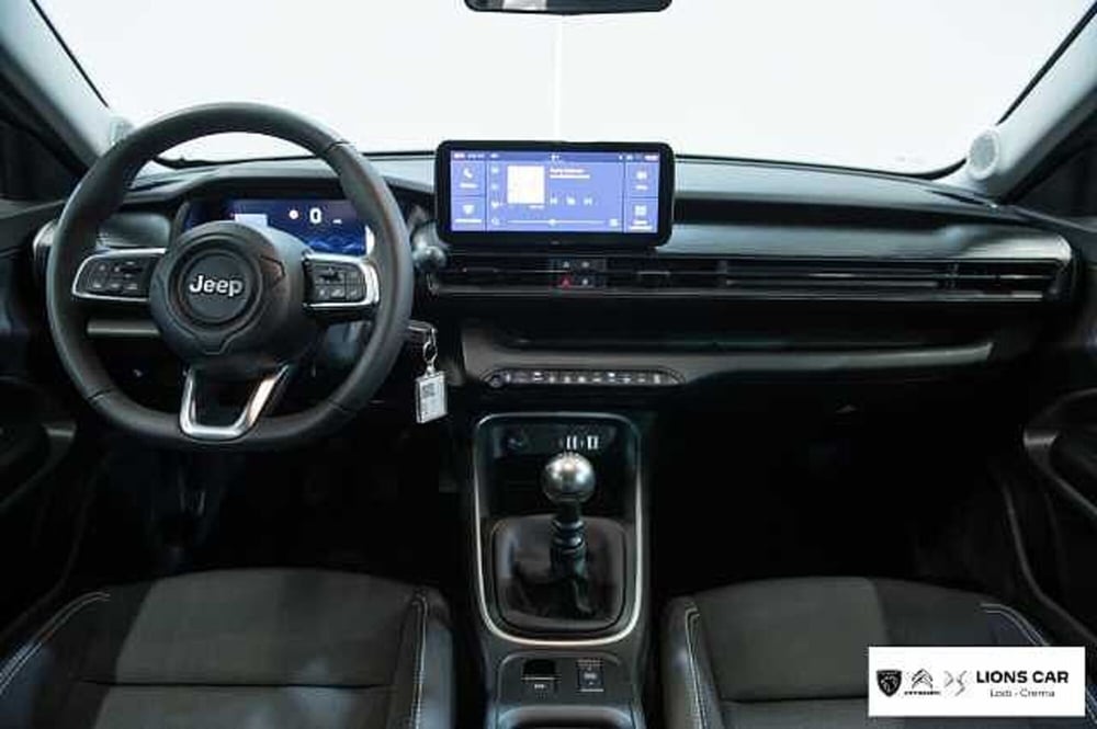 Jeep Avenger usata a Lodi (12)