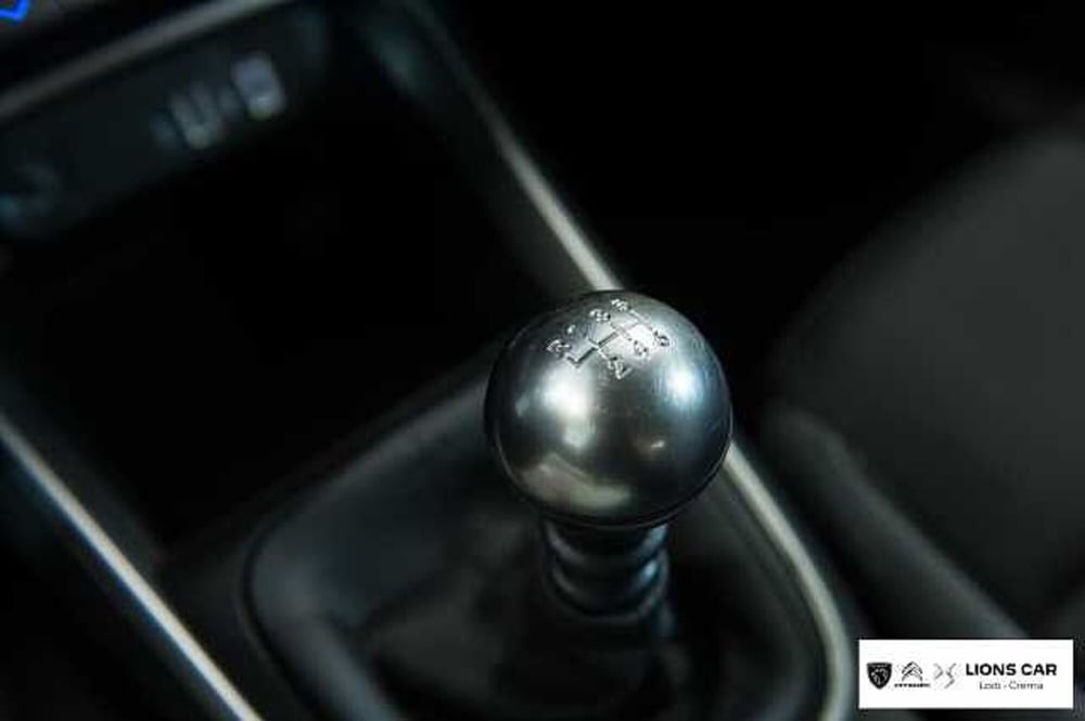 Jeep Avenger usata a Lodi (20)