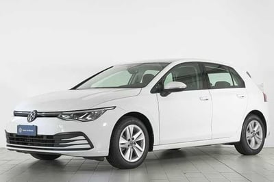 Volkswagen Golf 1.0 TSI EVO Life del 2022 usata a Lipomo