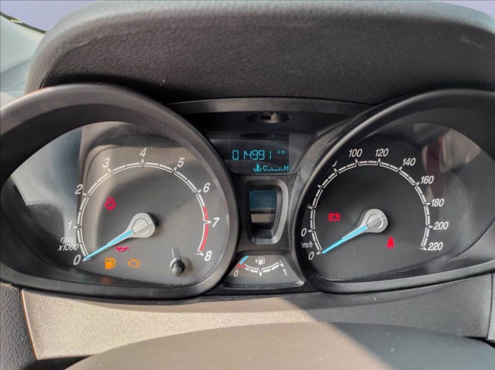 Ford Transit Courier usata a Milano (11)