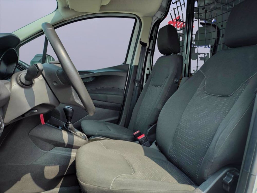 Ford Transit Courier usata a Milano (9)