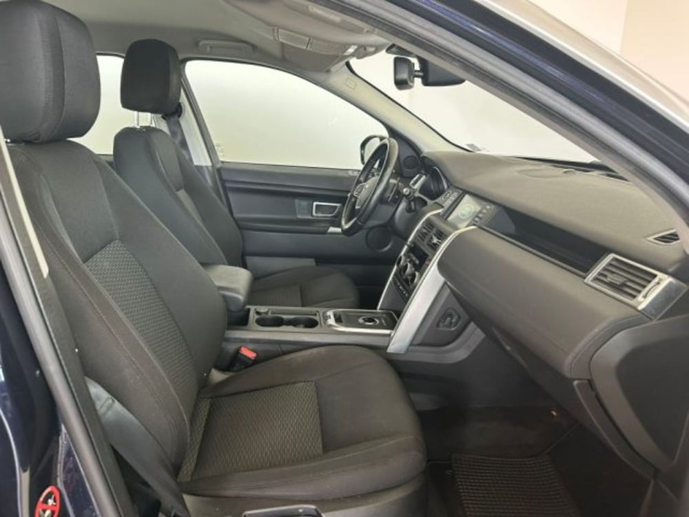 Land Rover Discovery Sport usata a Modena (10)