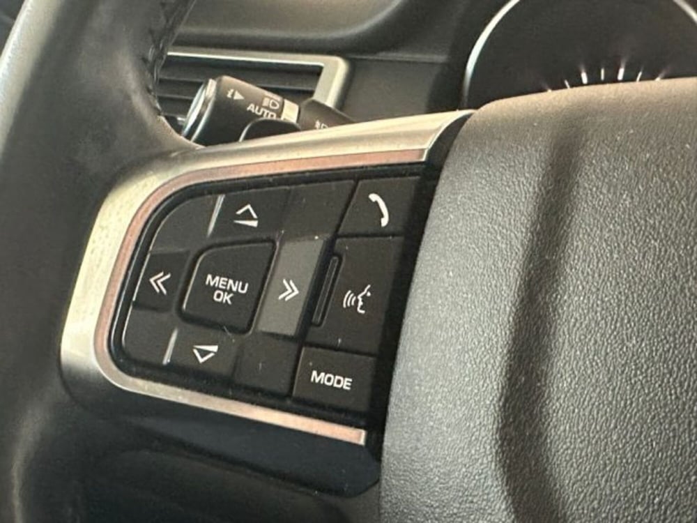 Land Rover Discovery Sport usata a Modena (3)