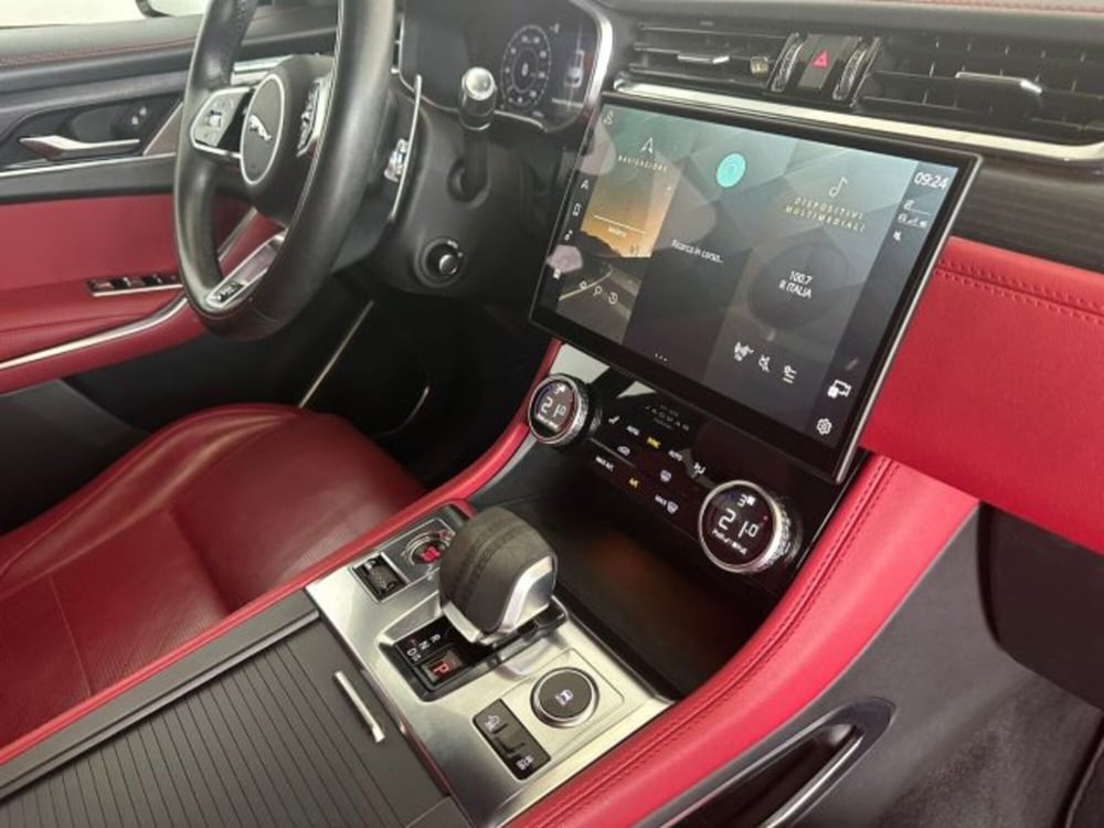 Jaguar F-Pace usata a Modena (13)