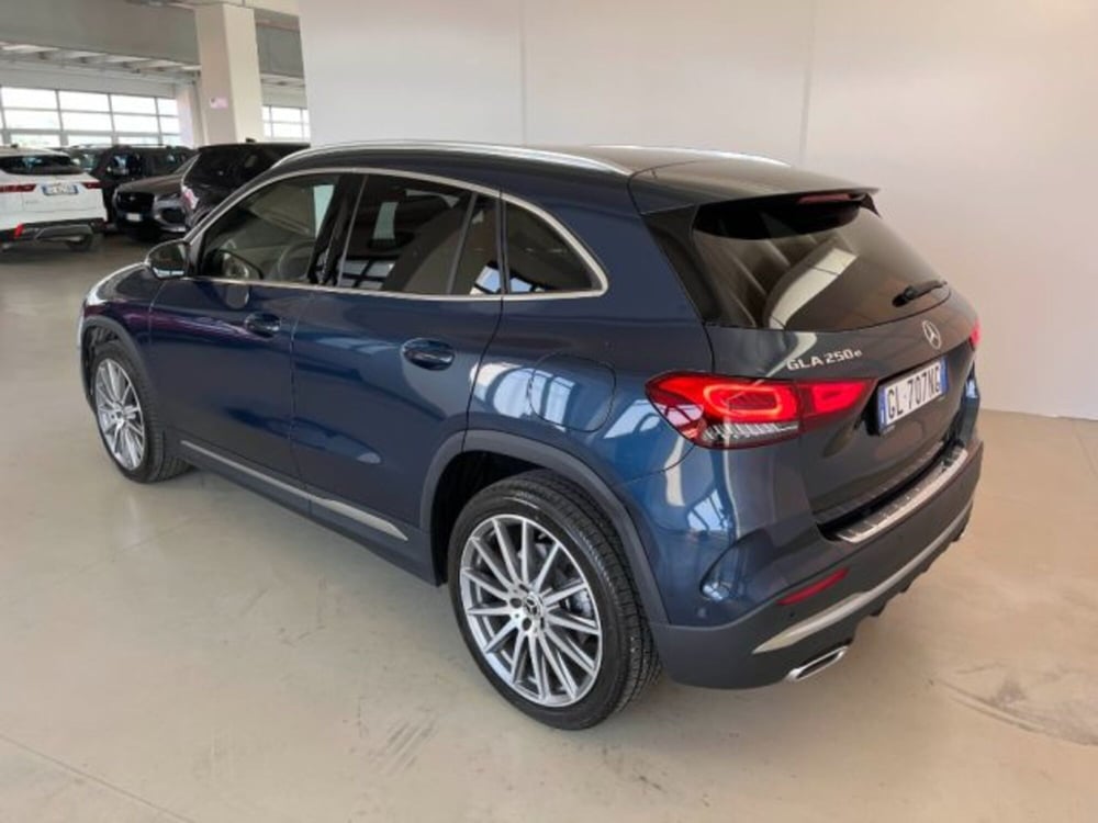 Mercedes-Benz GLA SUV usata a Modena (3)