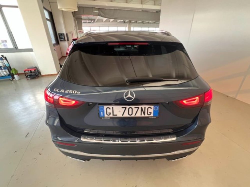 Mercedes-Benz GLA SUV usata a Modena (4)