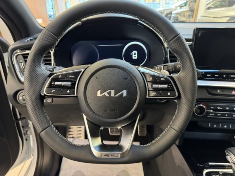 Kia ProCeed nuova a Torino (8)