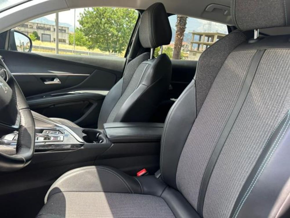 Peugeot 3008 usata a Salerno (11)