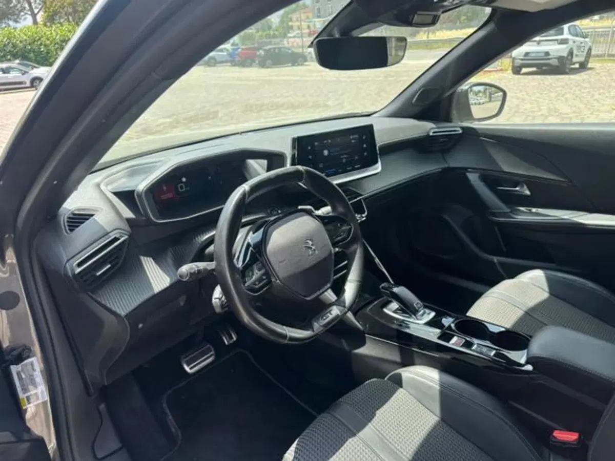 Peugeot 2008 usata a Salerno (10)