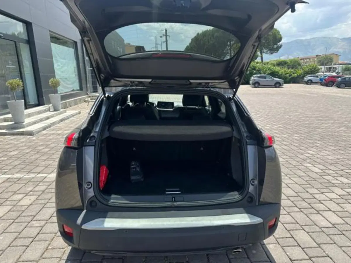 Peugeot 2008 usata a Salerno (20)