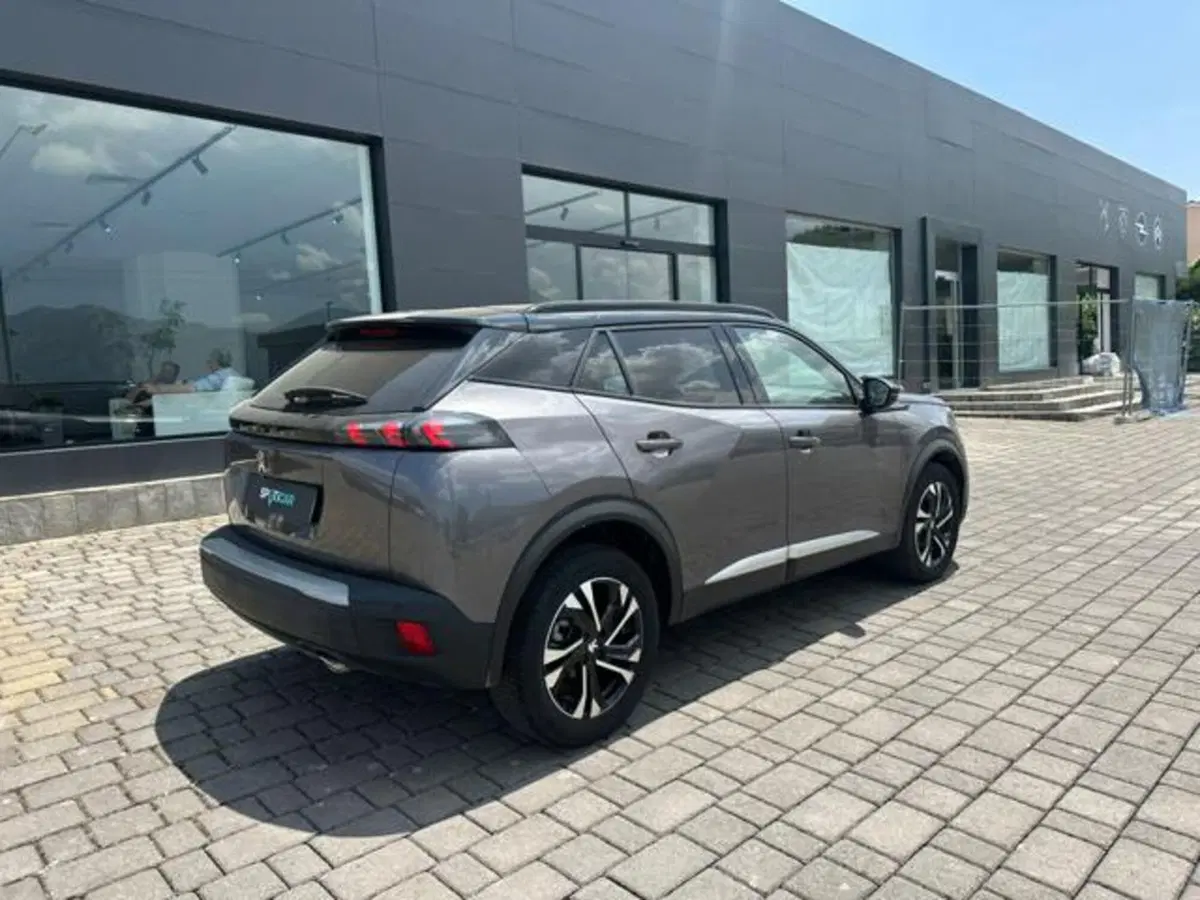 Peugeot 2008 usata a Salerno (4)