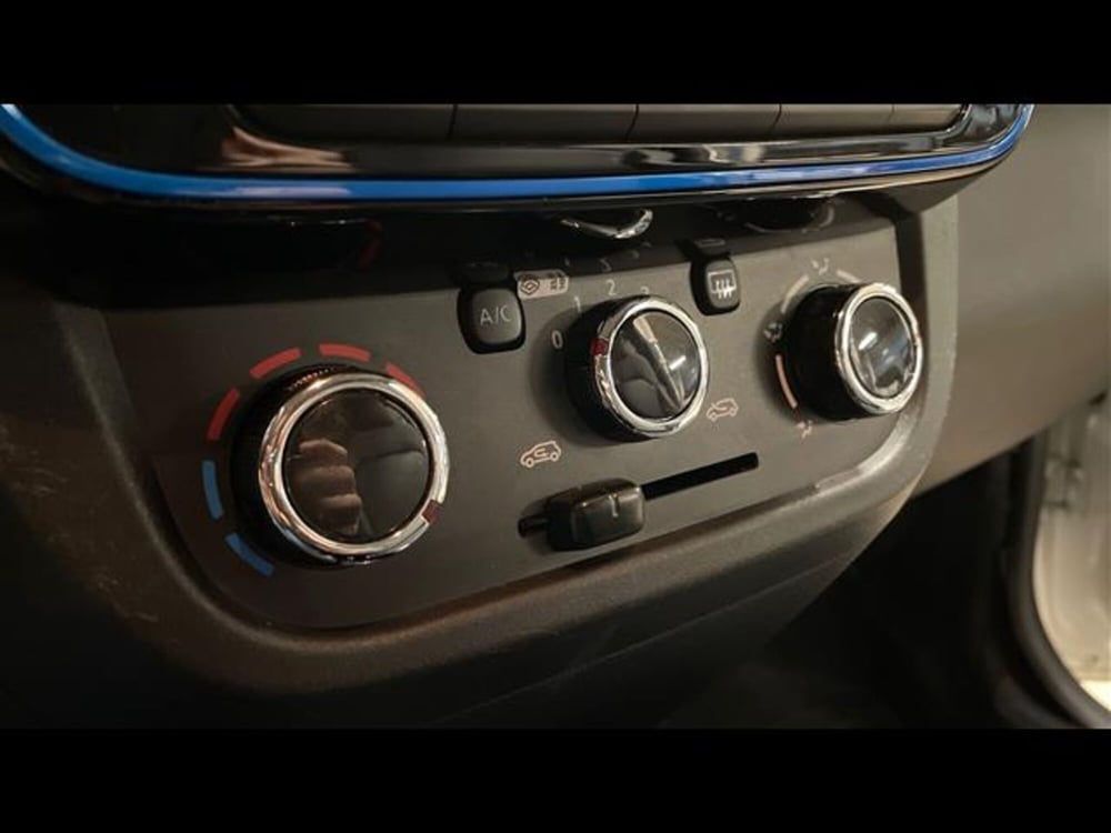Dacia Spring usata a Varese (11)
