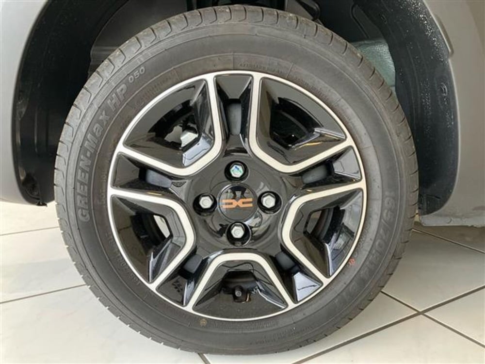 Dacia Spring nuova a Como (6)
