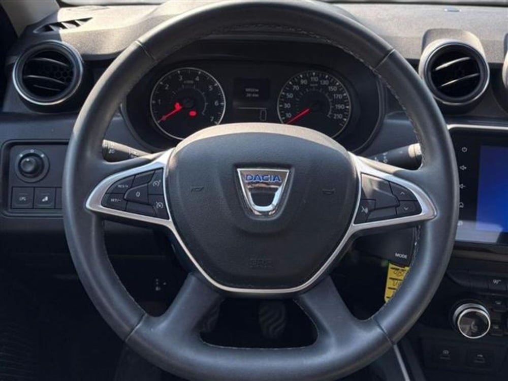 Dacia Duster usata a Livorno (12)