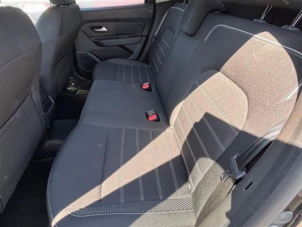Dacia Duster usata a Livorno (14)