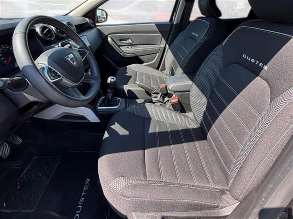 Dacia Duster usata a Livorno (9)
