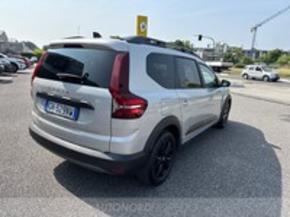 Dacia Jogger usata a Udine (4)