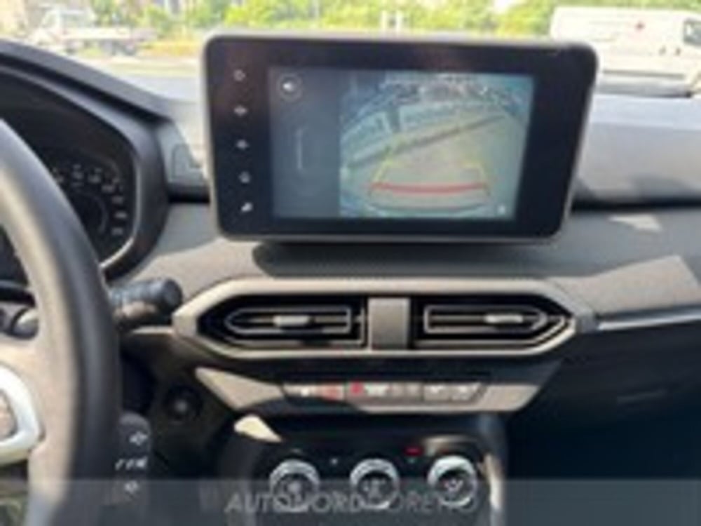 Dacia Jogger usata a Udine (9)