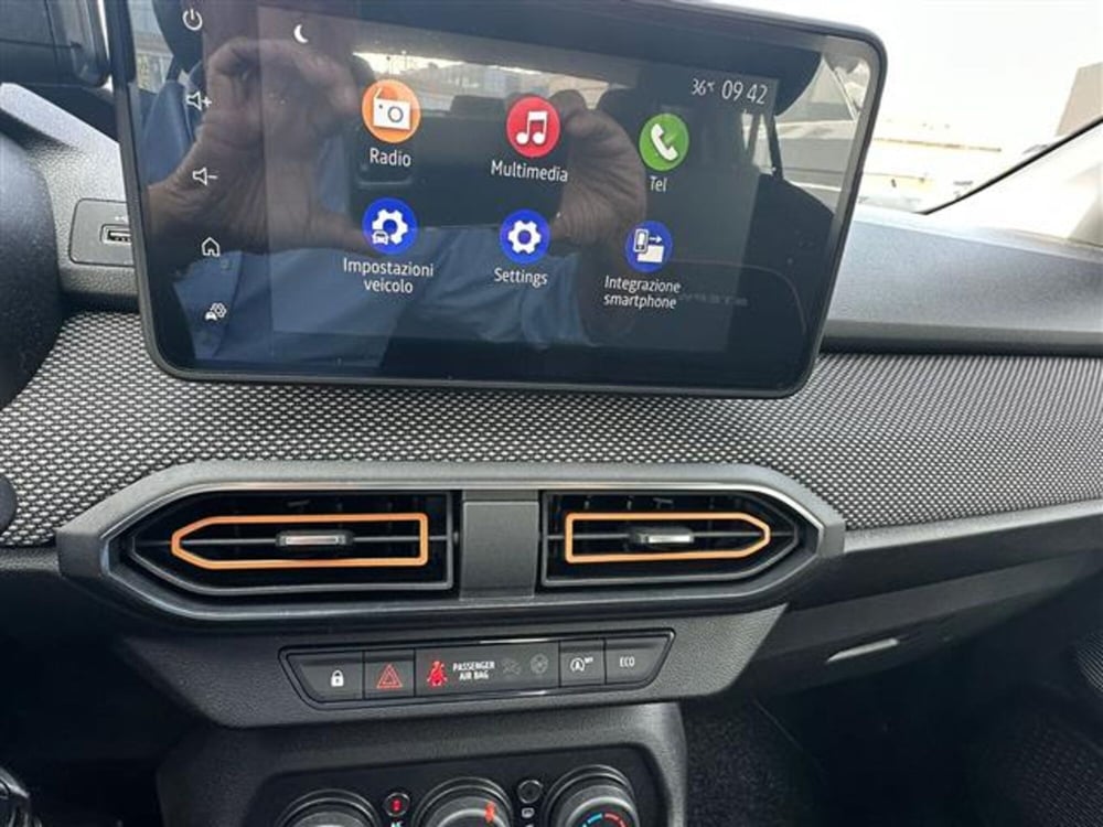Dacia Sandero usata a Parma (7)