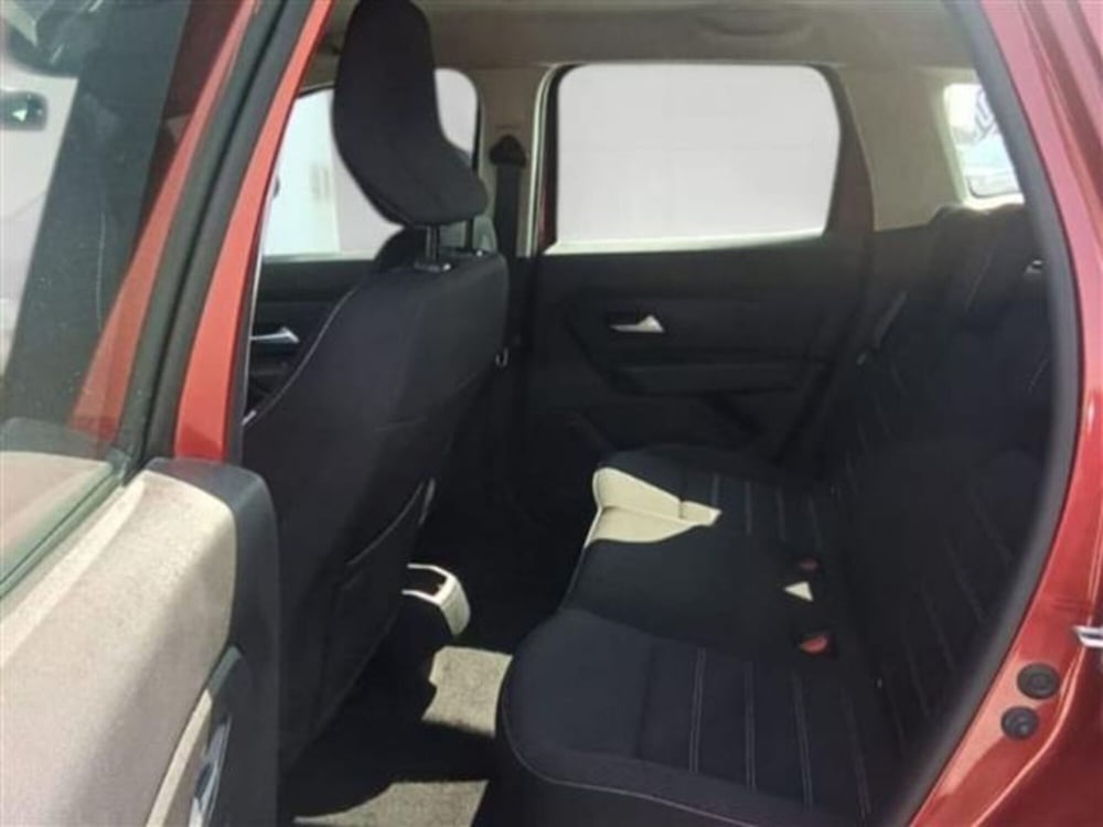 Dacia Duster usata a Livorno (14)