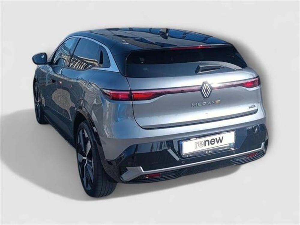 Renault Megane E-Tech Electric usata a Livorno (3)