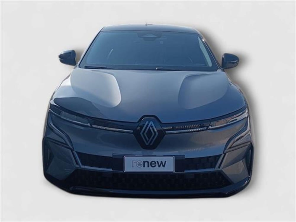 Renault Megane E-Tech Electric usata a Livorno (8)