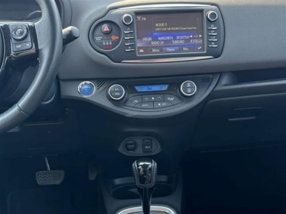 Toyota Yaris usata a Livorno (11)
