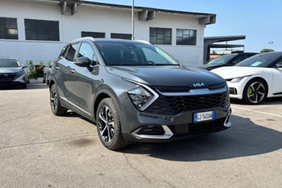Kia Sportage 1.6 TGDi HEV AT Style del 2022 usata a Fondi