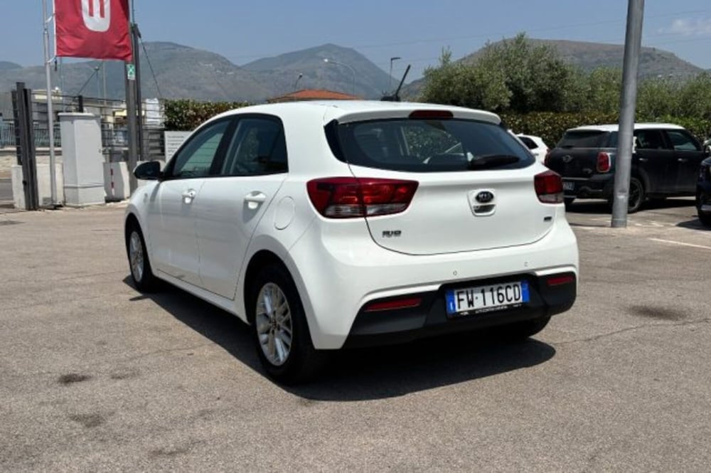 Kia Rio usata a Latina (5)