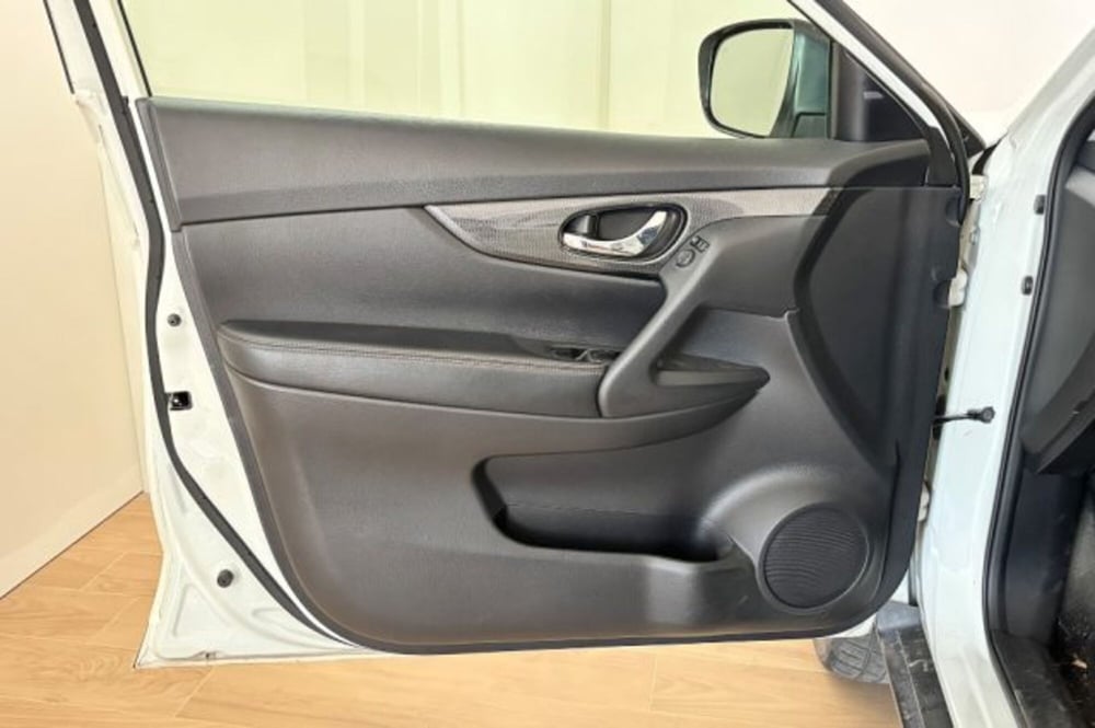 Nissan X-Trail usata a Latina (12)