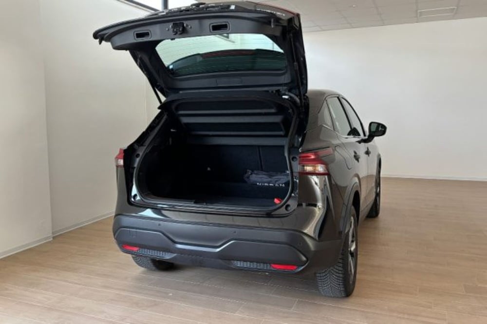 Nissan Qashqai usata a Latina (7)