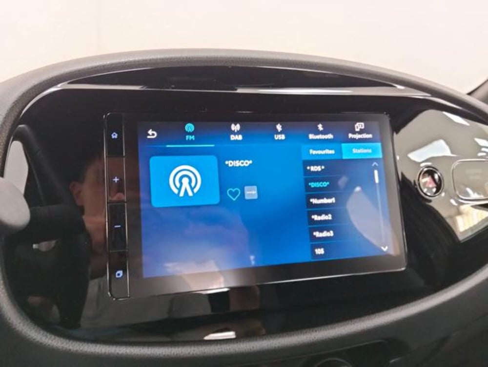 Toyota Aygo X usata a Como (13)