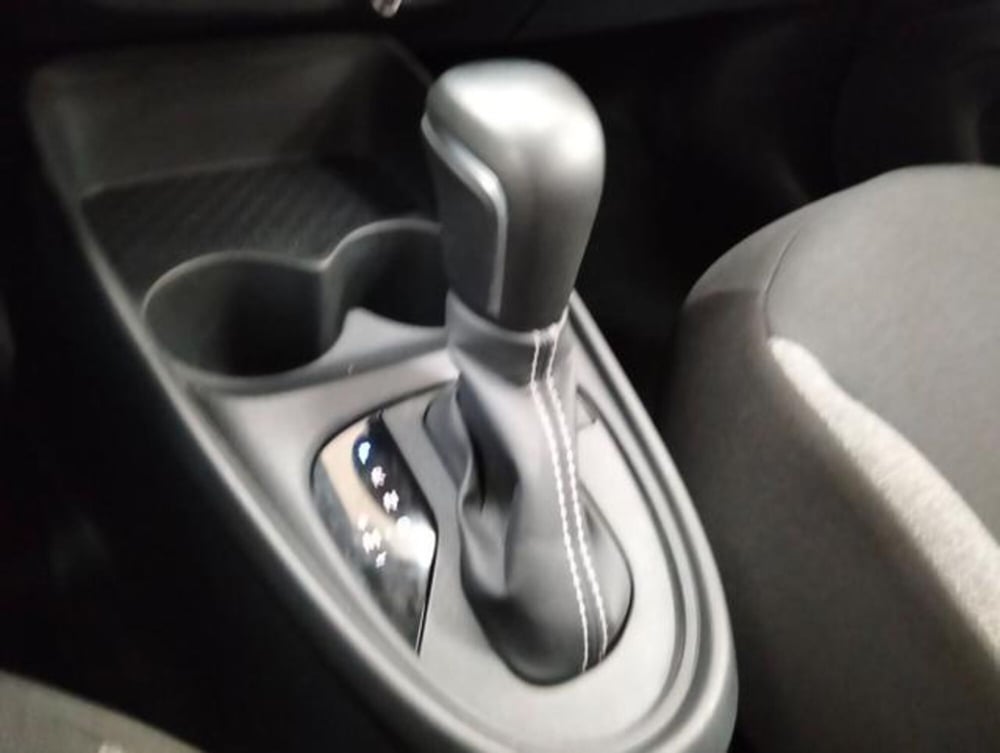 Toyota Aygo X usata a Como (18)