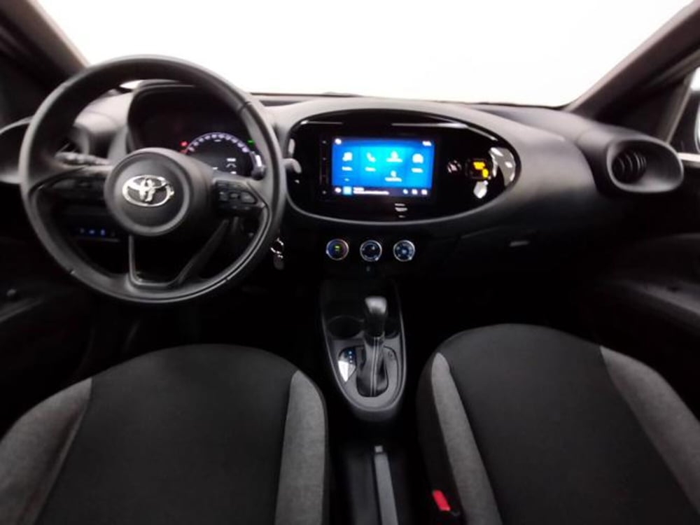 Toyota Aygo X usata a Como (4)