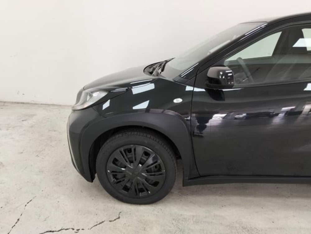 Toyota Aygo X usata a Como (9)