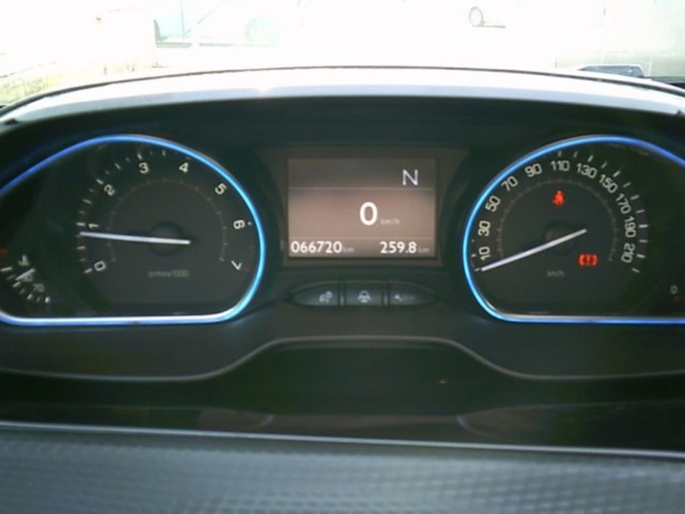 Peugeot 2008 usata a Novara (10)