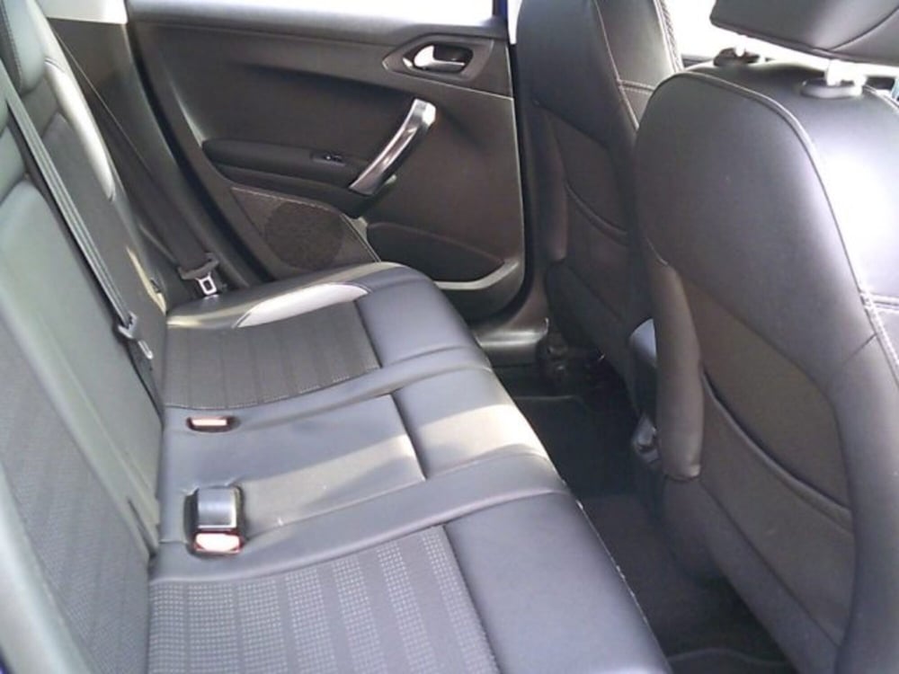 Peugeot 2008 usata a Novara (7)