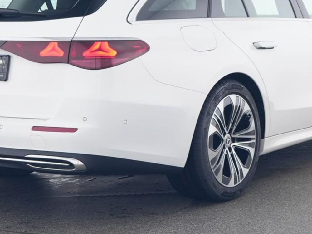 Mercedes-Benz Classe E Station Wagon usata a Milano (10)