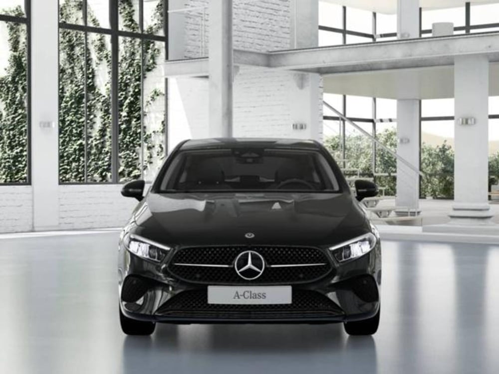 Mercedes-Benz Classe A usata a Milano (4)