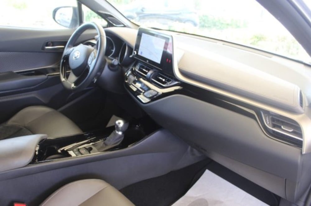 Toyota Toyota C-HR usata a Roma (6)