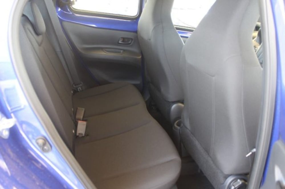 Toyota Aygo X nuova a Roma (8)