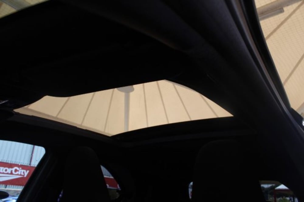 Toyota Aygo X nuova a Roma (19)