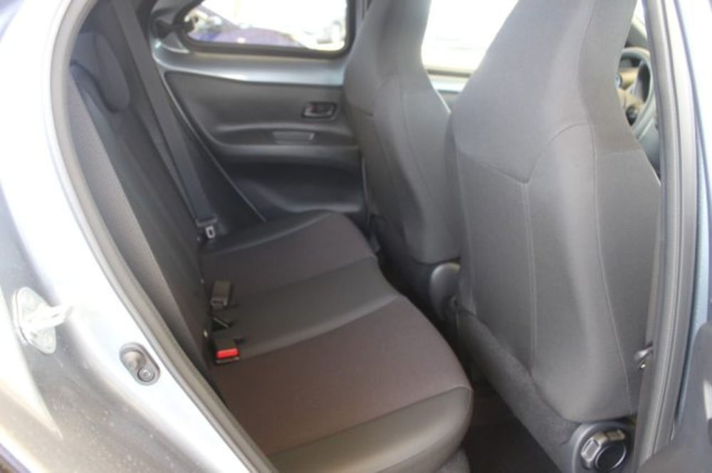 Toyota Aygo X nuova a Roma (10)
